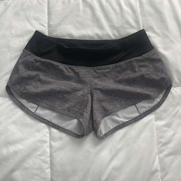 lululemon speed to run shorts - Picture 3 of 3